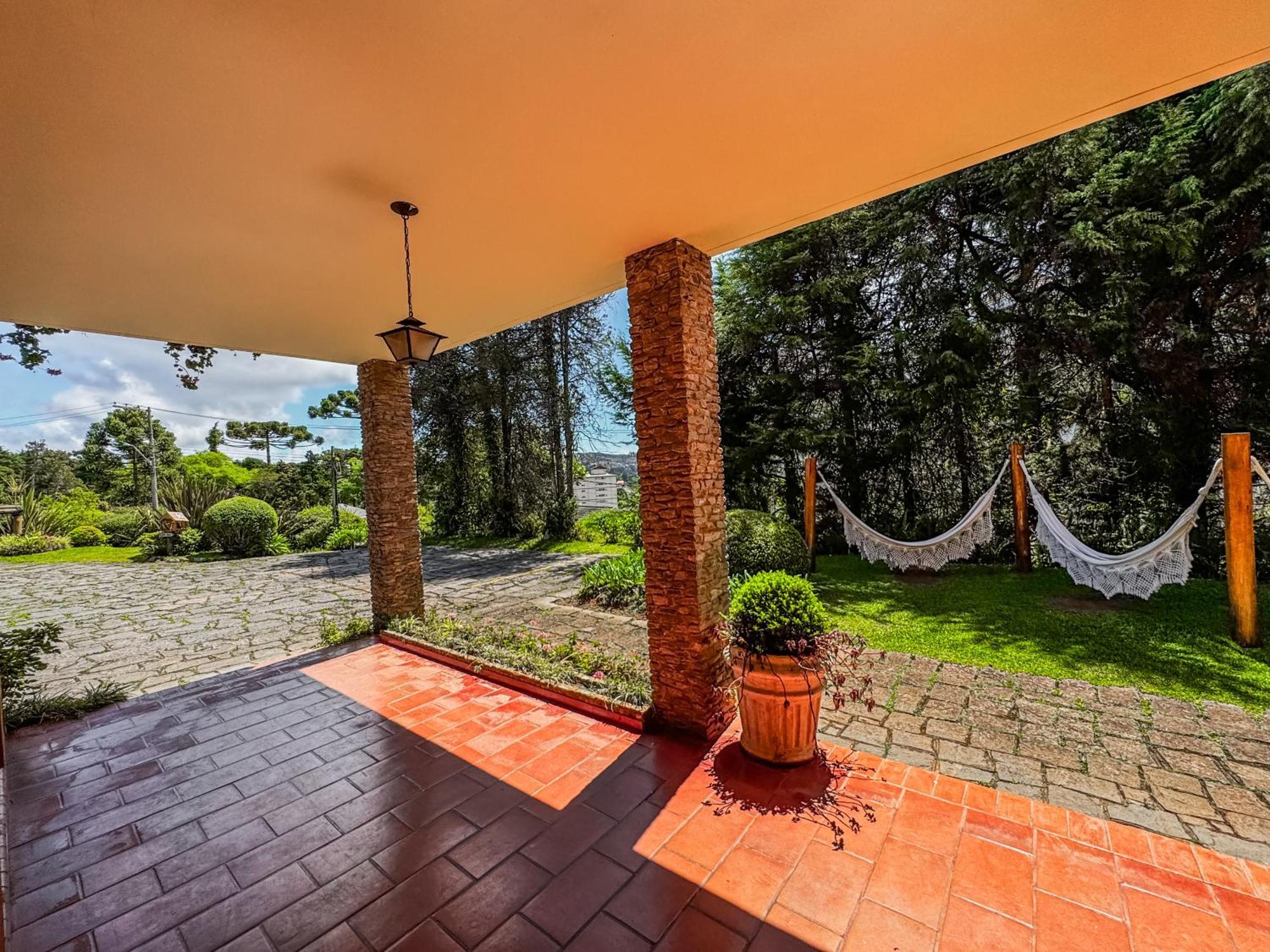 Pousada Victoria Villa By Nacional Inn - A 800 Metros Da Vila Capivari Campos do Jordao Exterior photo